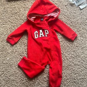 Baby Gap 18-24 months winter fuzzy warm red logo onesie zip up